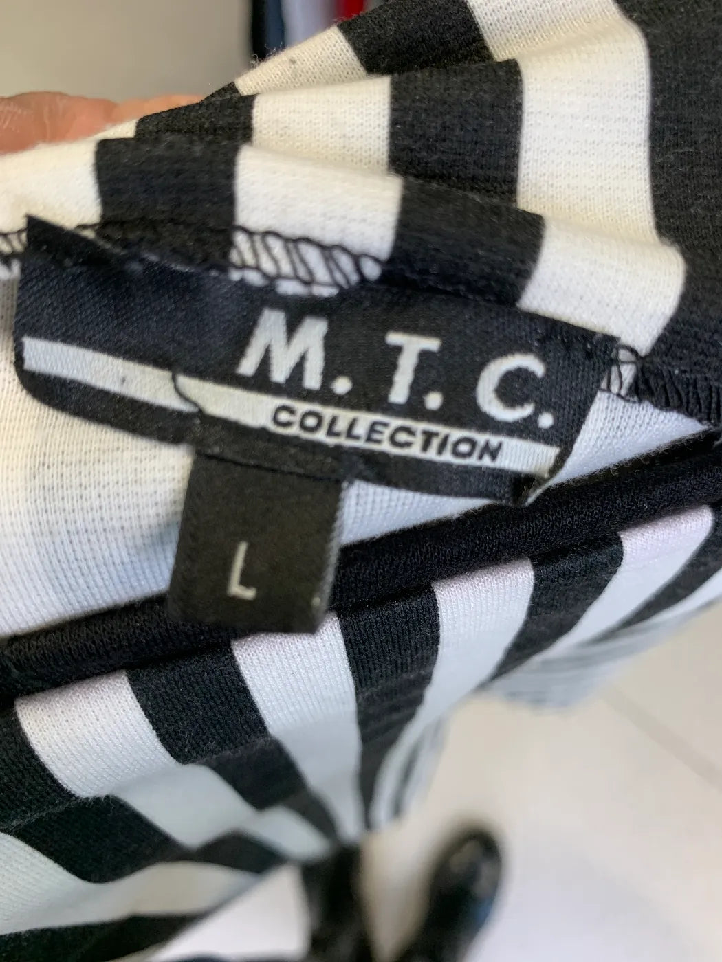M.T.C. Collection randig midikjol