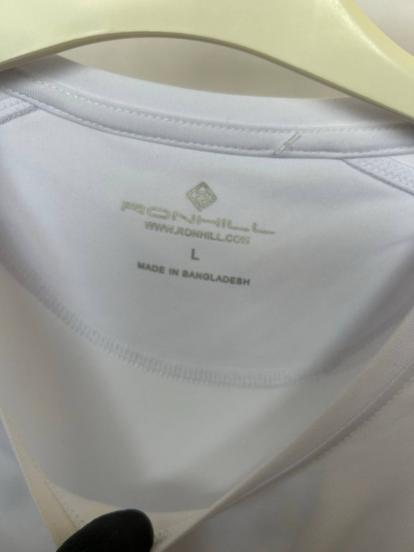 Ronhill vit sportt-shirt