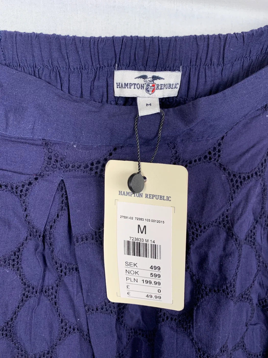 Hampton Republic marinblå broderad midikjol