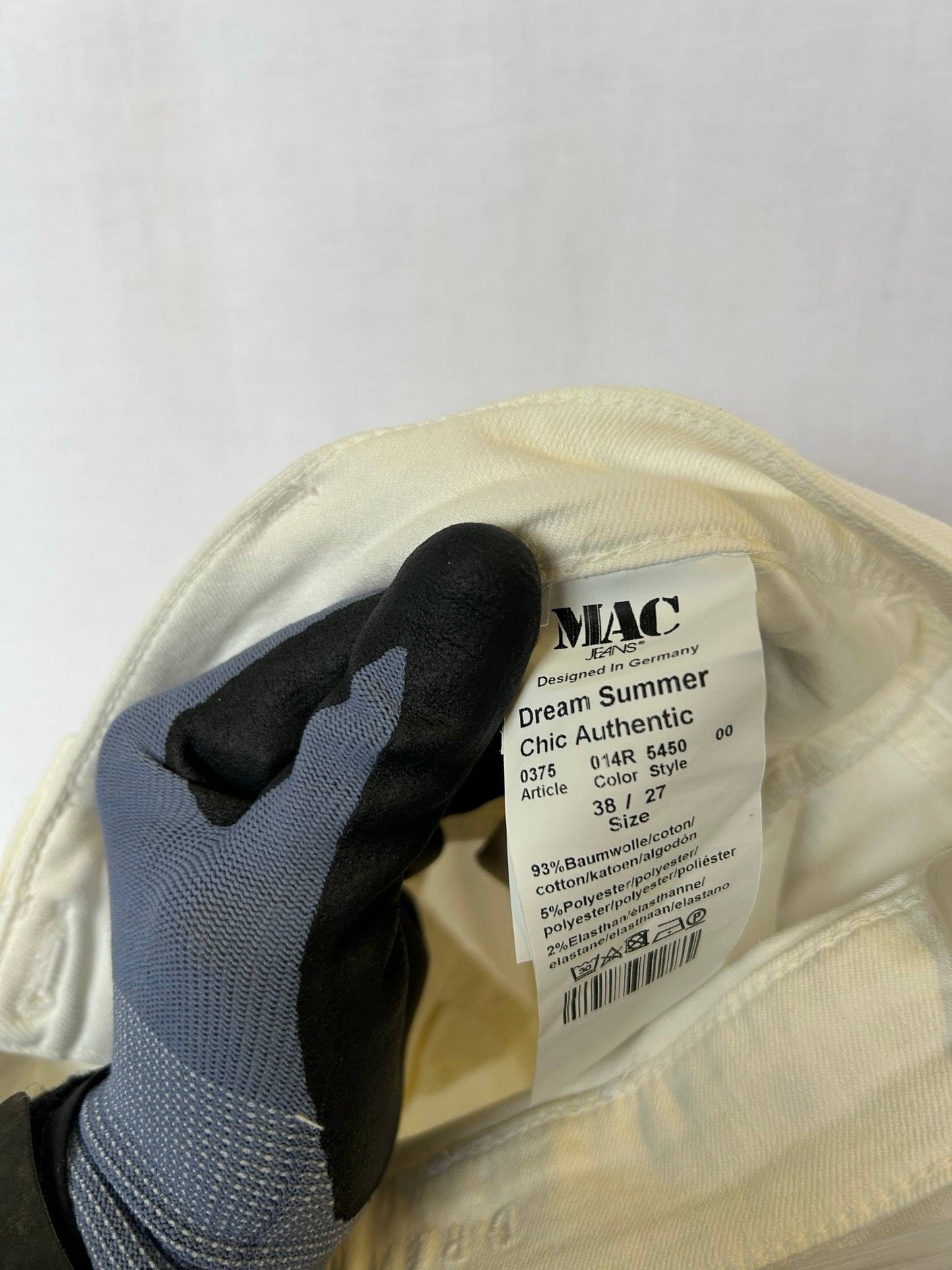 MAC Dream Summer Chic Authentic beige jeans