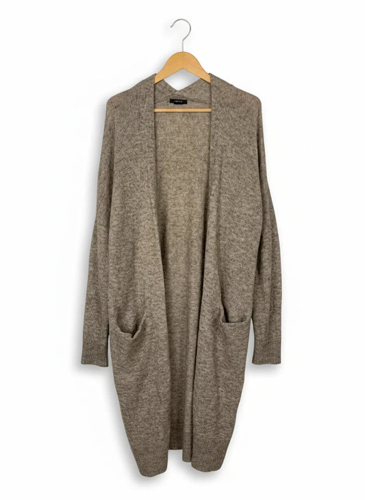 Lindex beige stickad kofta med fickor