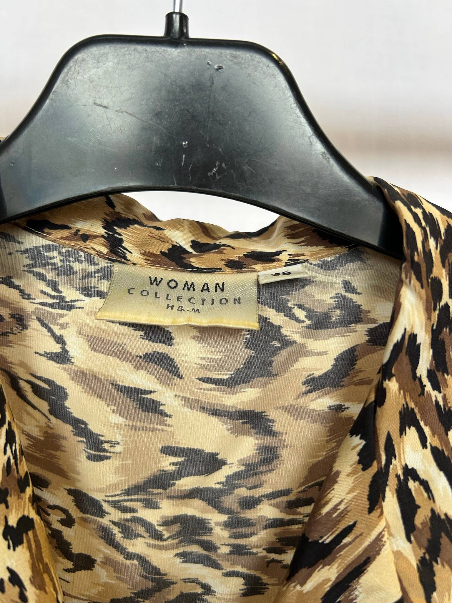 H&M vintage silkesskjorta med djurmönster