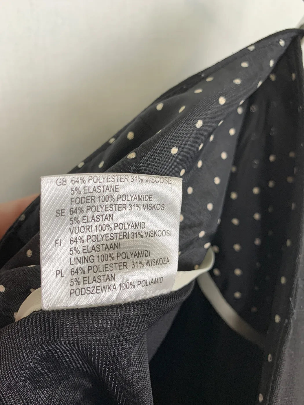 KappAhl Women's Collection svart midikjol