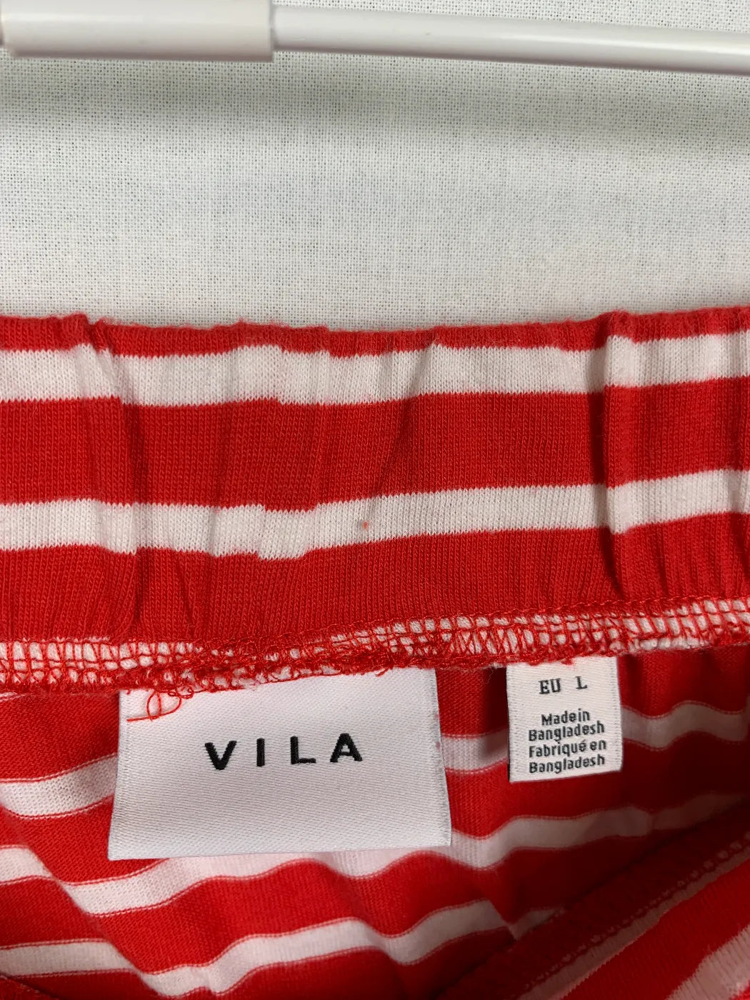 VILA randig midikjol med slits på sidan