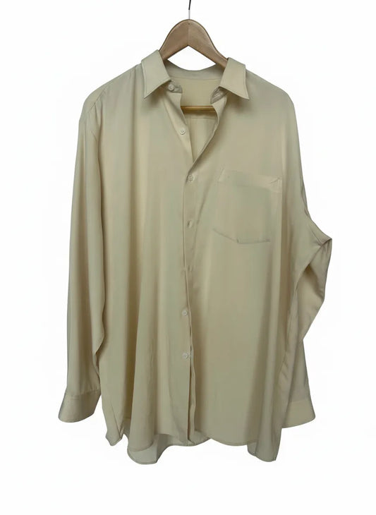 Beige långärmad herrskjorta