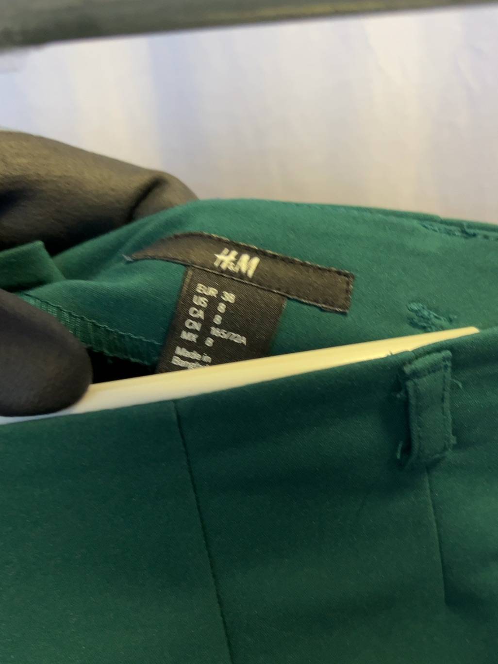 H&M mörkgrön minikjol