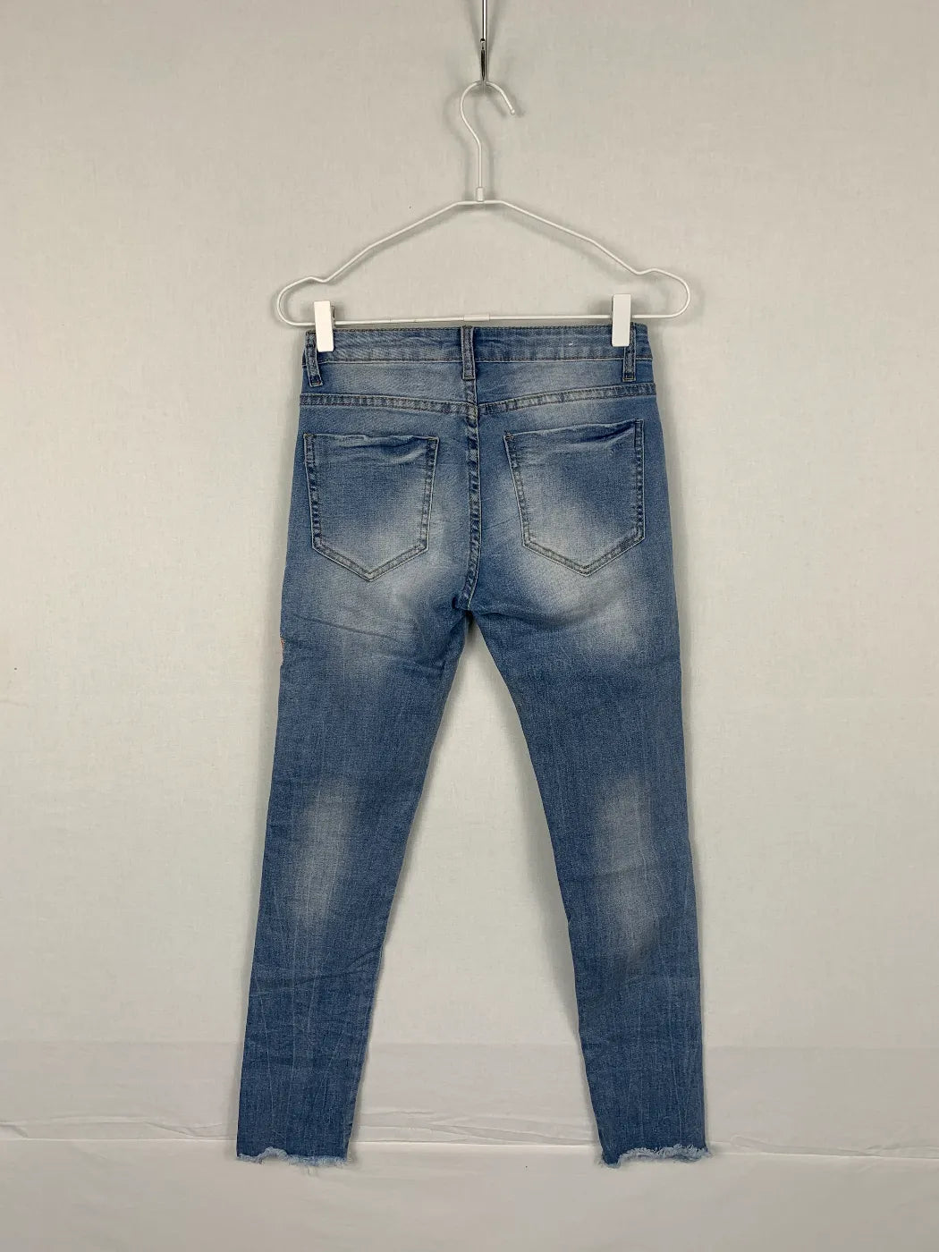 Jewelly broderade ljusblå jeans i denim