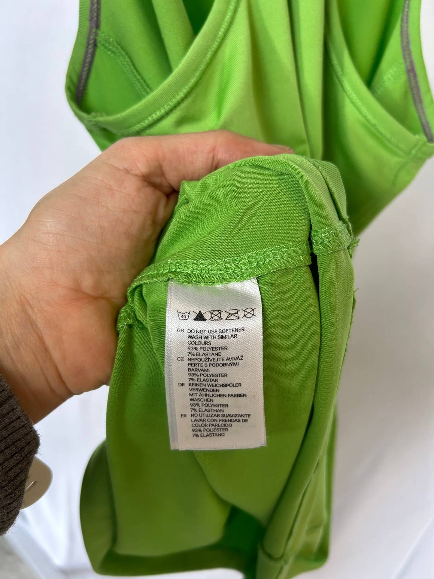 H&M Sport grön rygglös linne