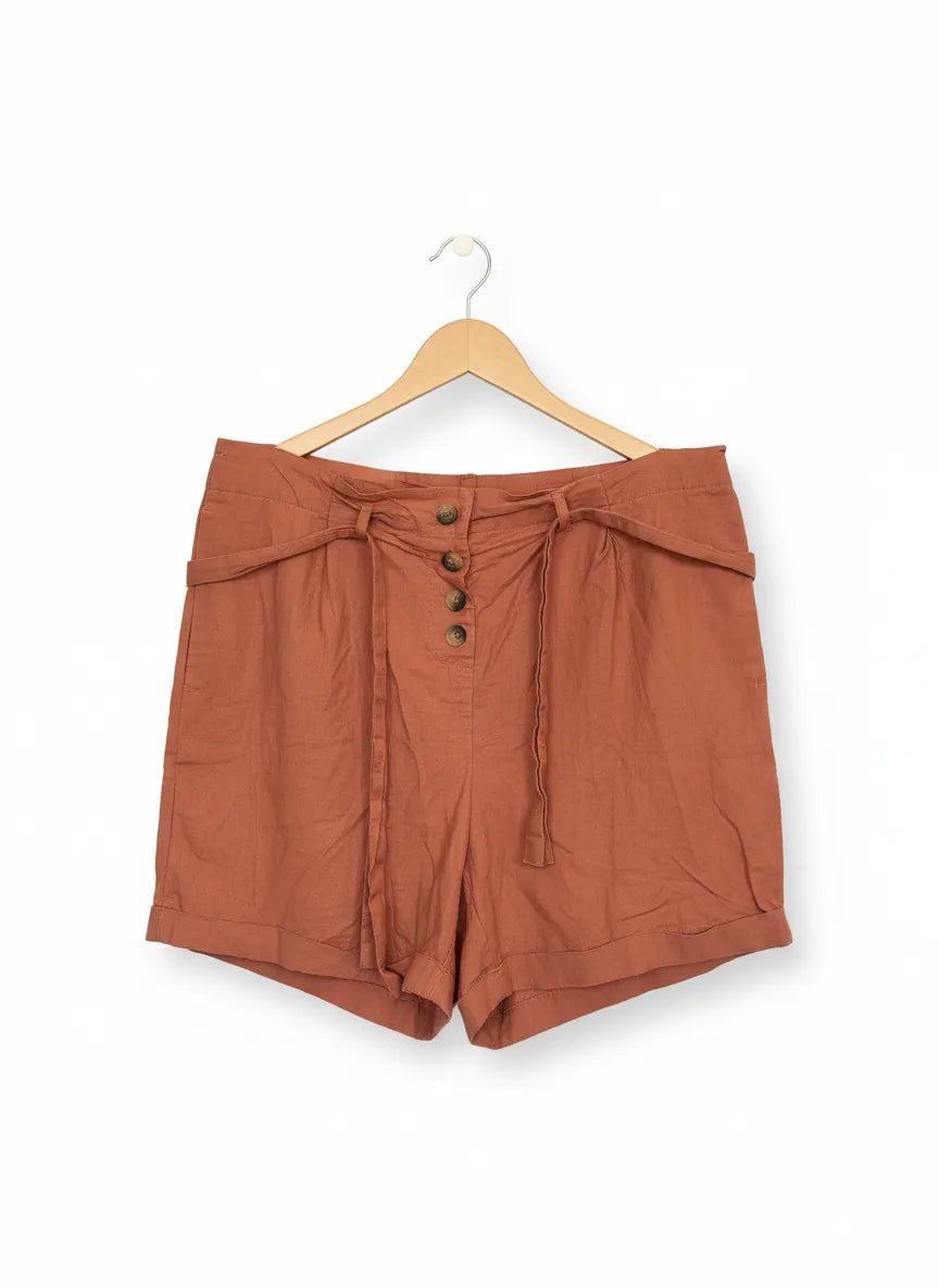 Esmara rostbruna shorts med knappfront