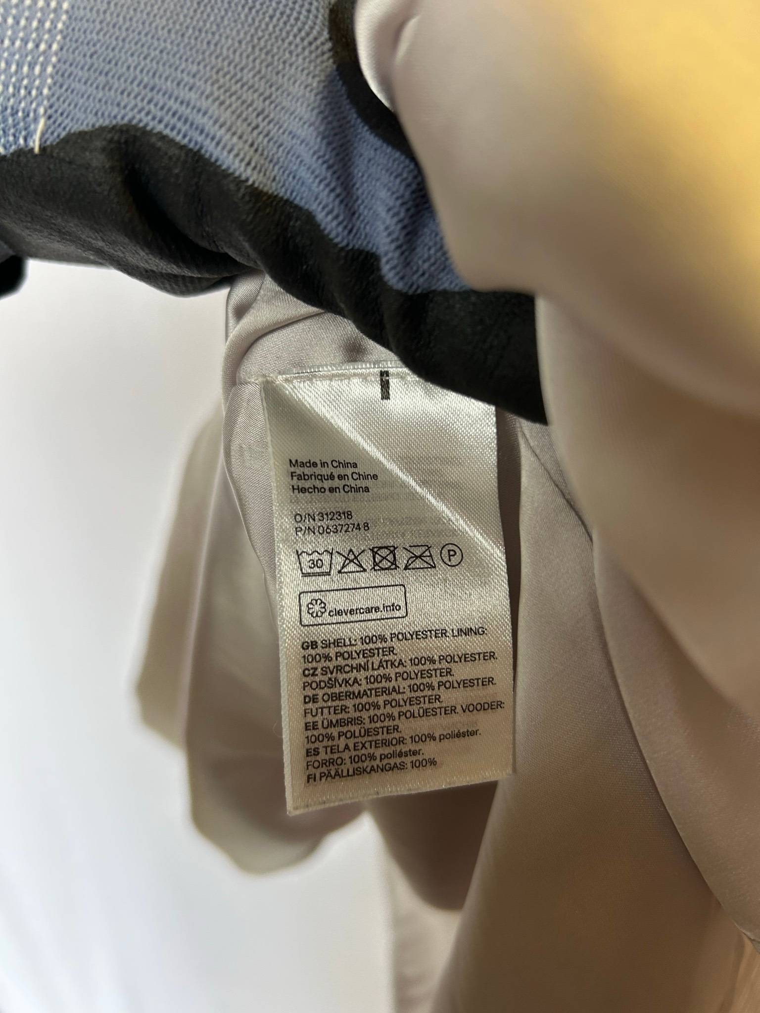 H&M plisserad glittrig midikjol