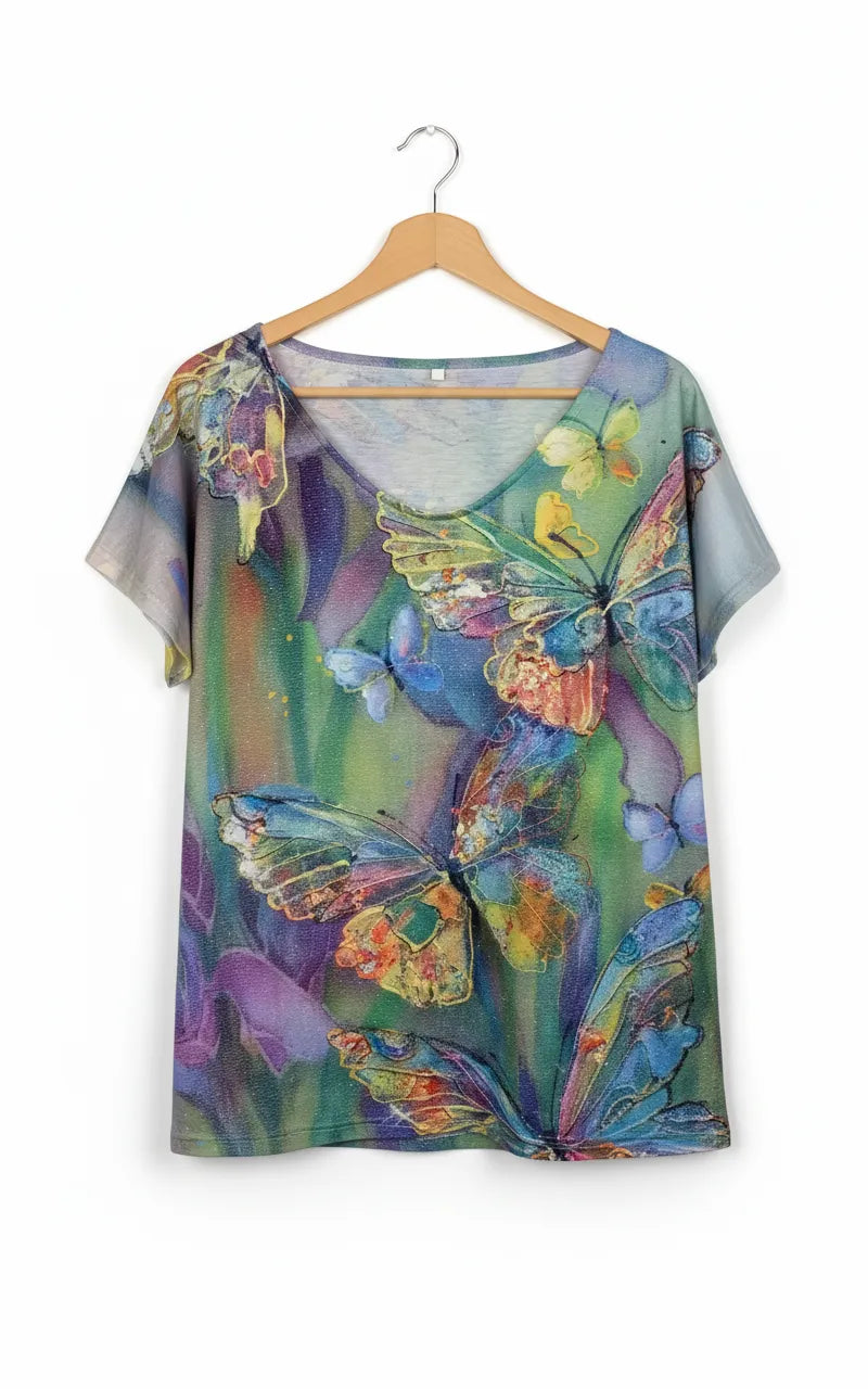 Färgglad t-shirt med fjärilstryck och v-ringning
