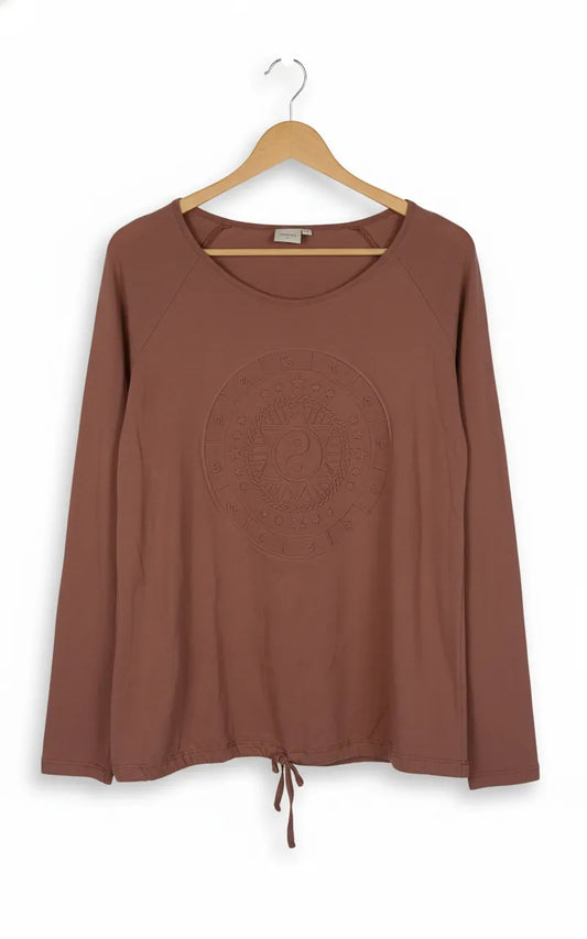 Cream långärmad topp med broderad zodiak