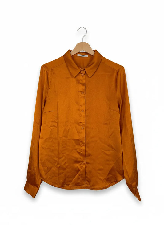 Pieces orange satinblus med lång ärm