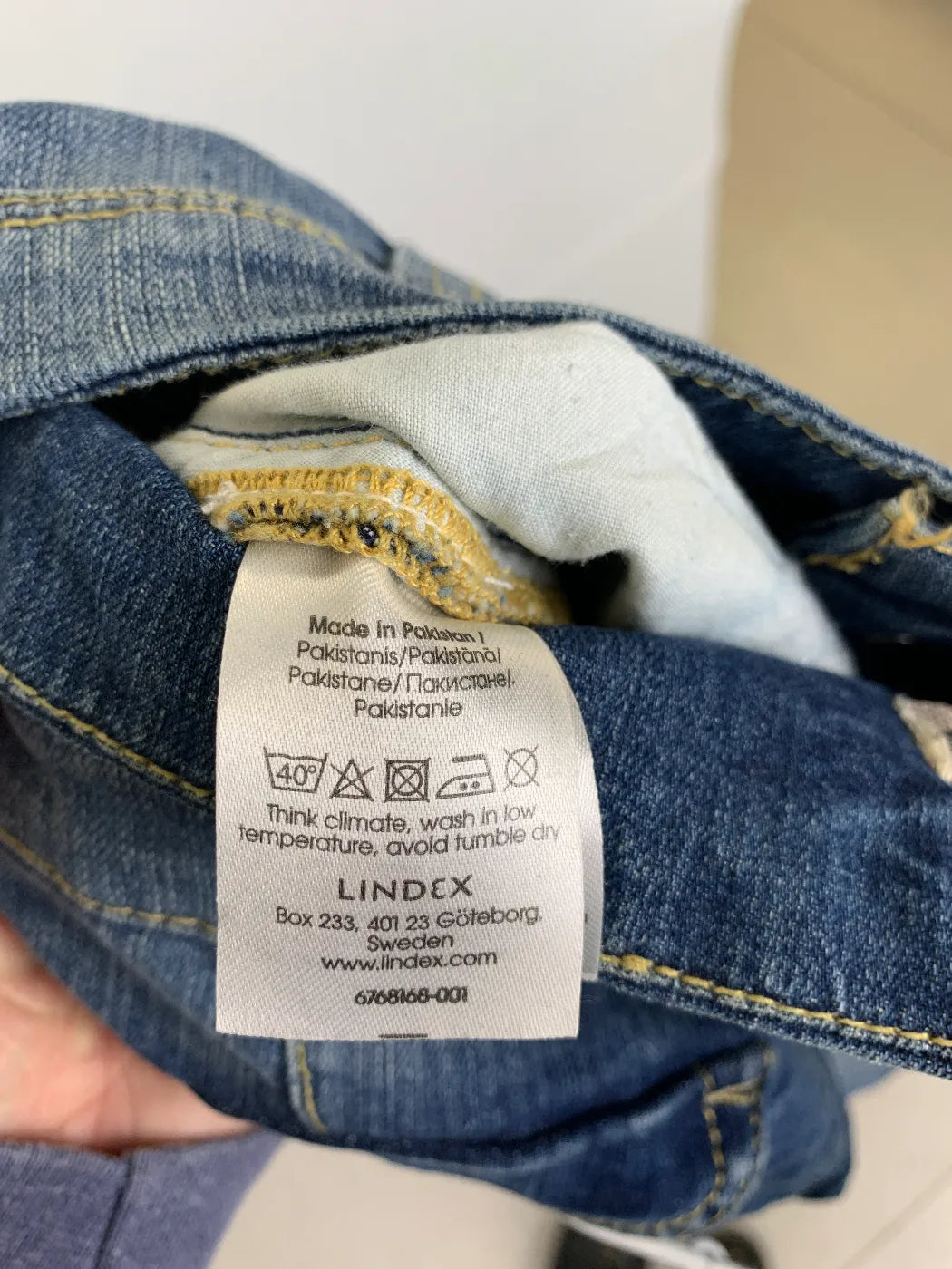 Lindex denimshorts med uppvikta fållar