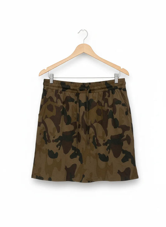 Miss Millay camouflagekjol med dragsko i midjan