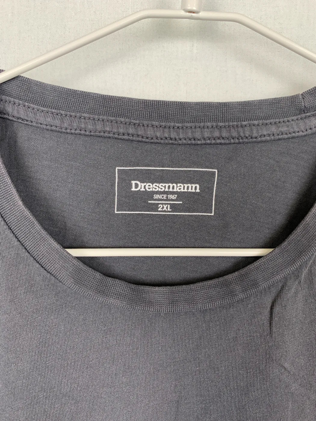 Dressmann mörkgrå t-shirt med tryck