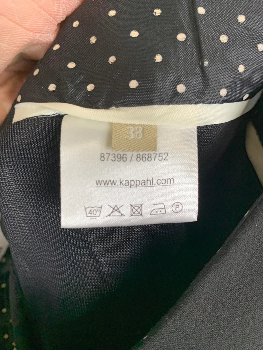 KappAhl Women's Collection svart midikjol