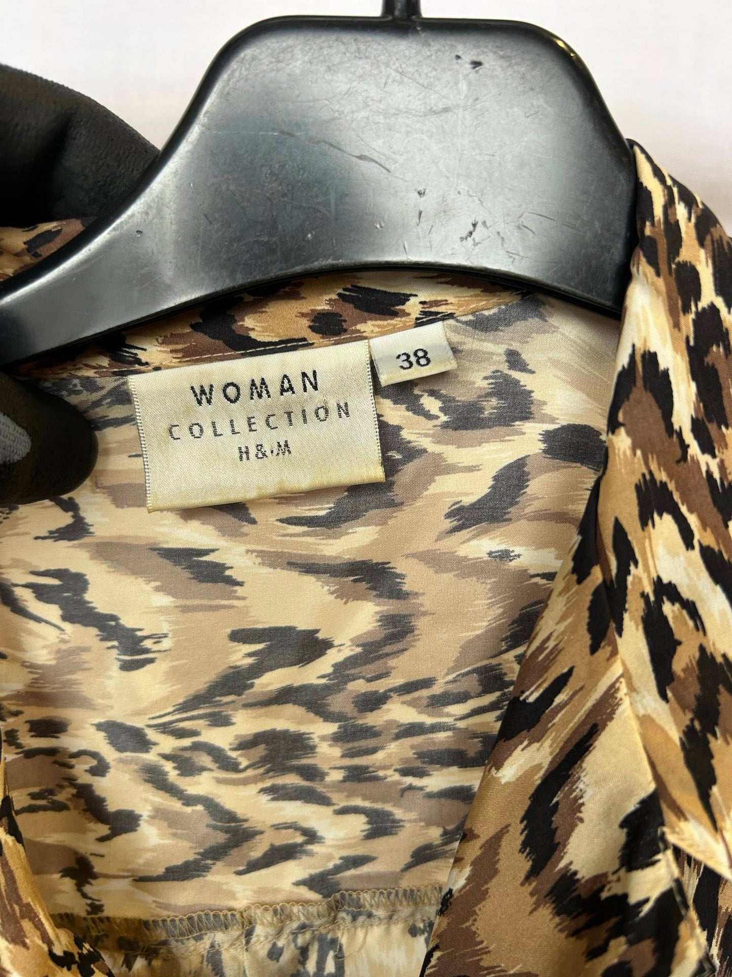 H&M vintage silkesskjorta med djurmönster
