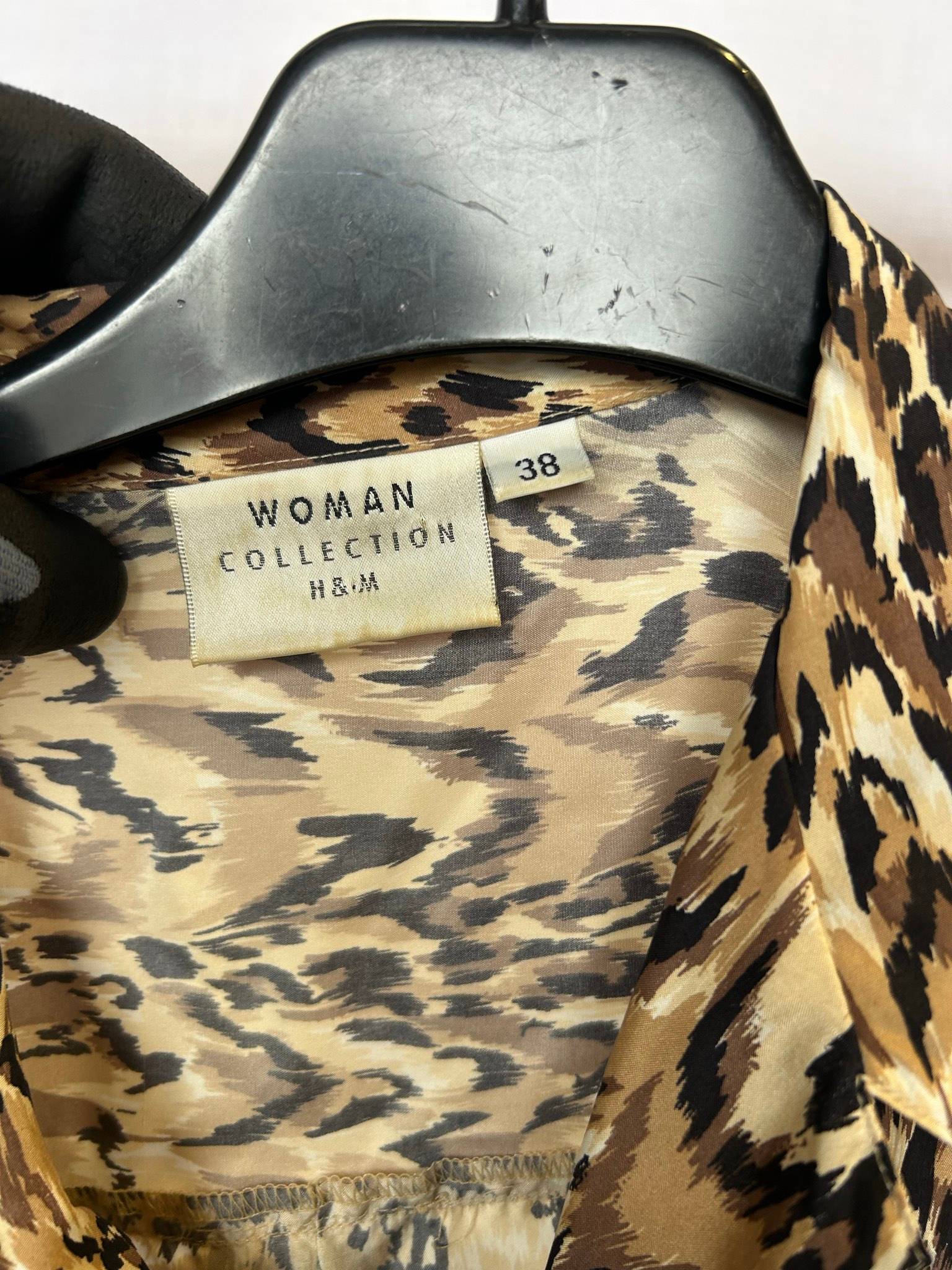 H&M vintage silkesskjorta med djurmönster