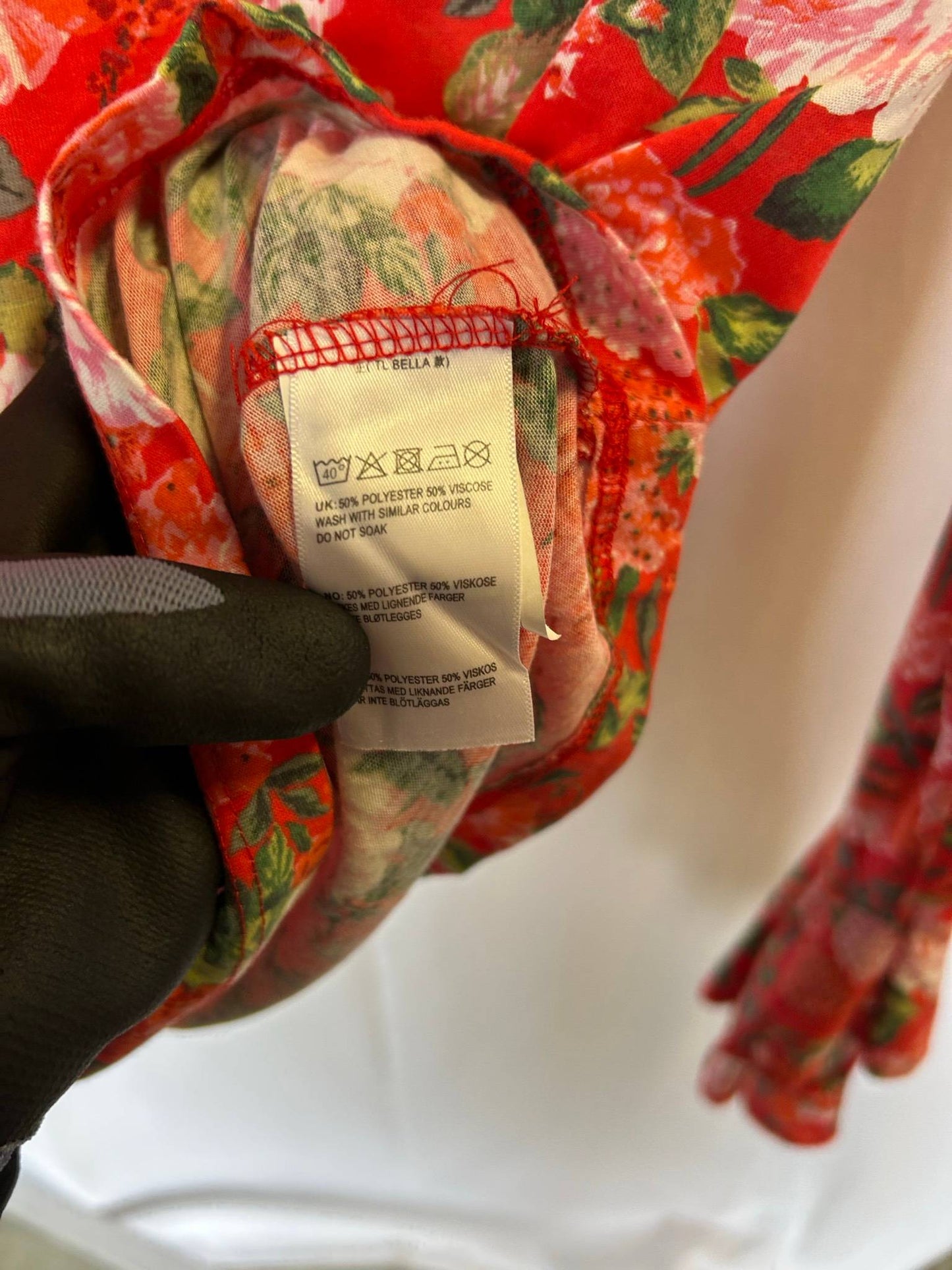 Bik Bok blommig långärmad topp