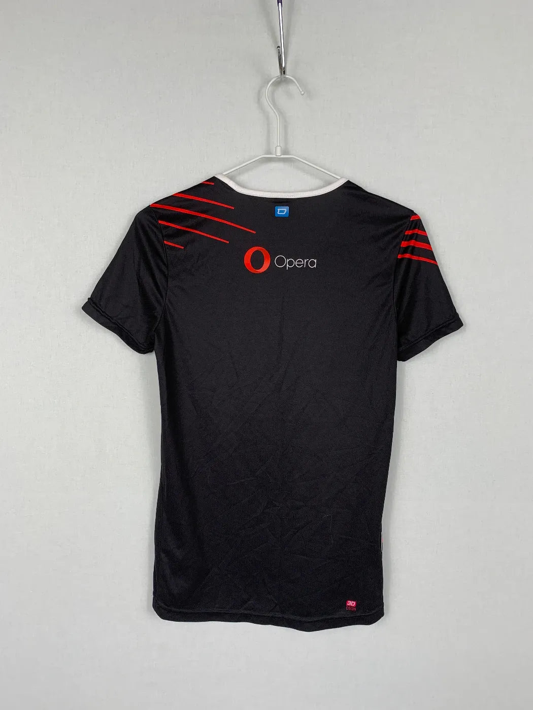 Owayo svart sportt-shirt med tryck