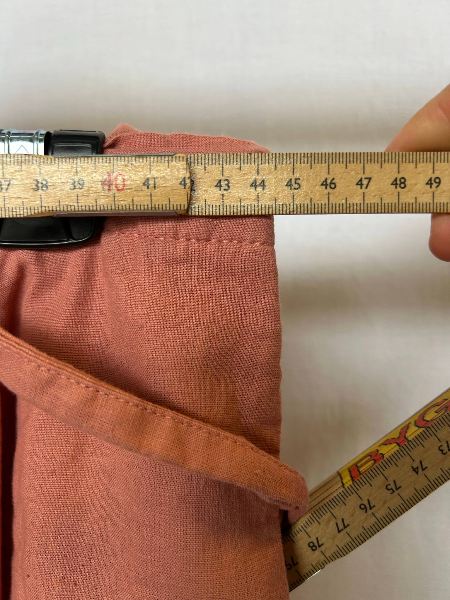 Esmara rostbruna shorts med knappfront