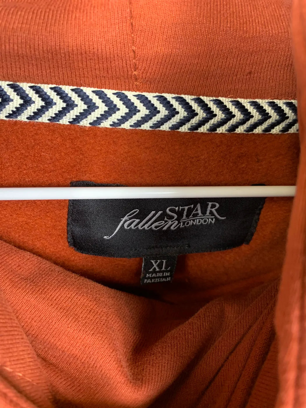 Fallen Star London hoodie i rostorange