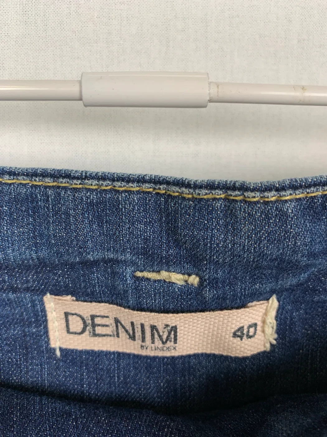 Lindex denimshorts med uppvikta fållar