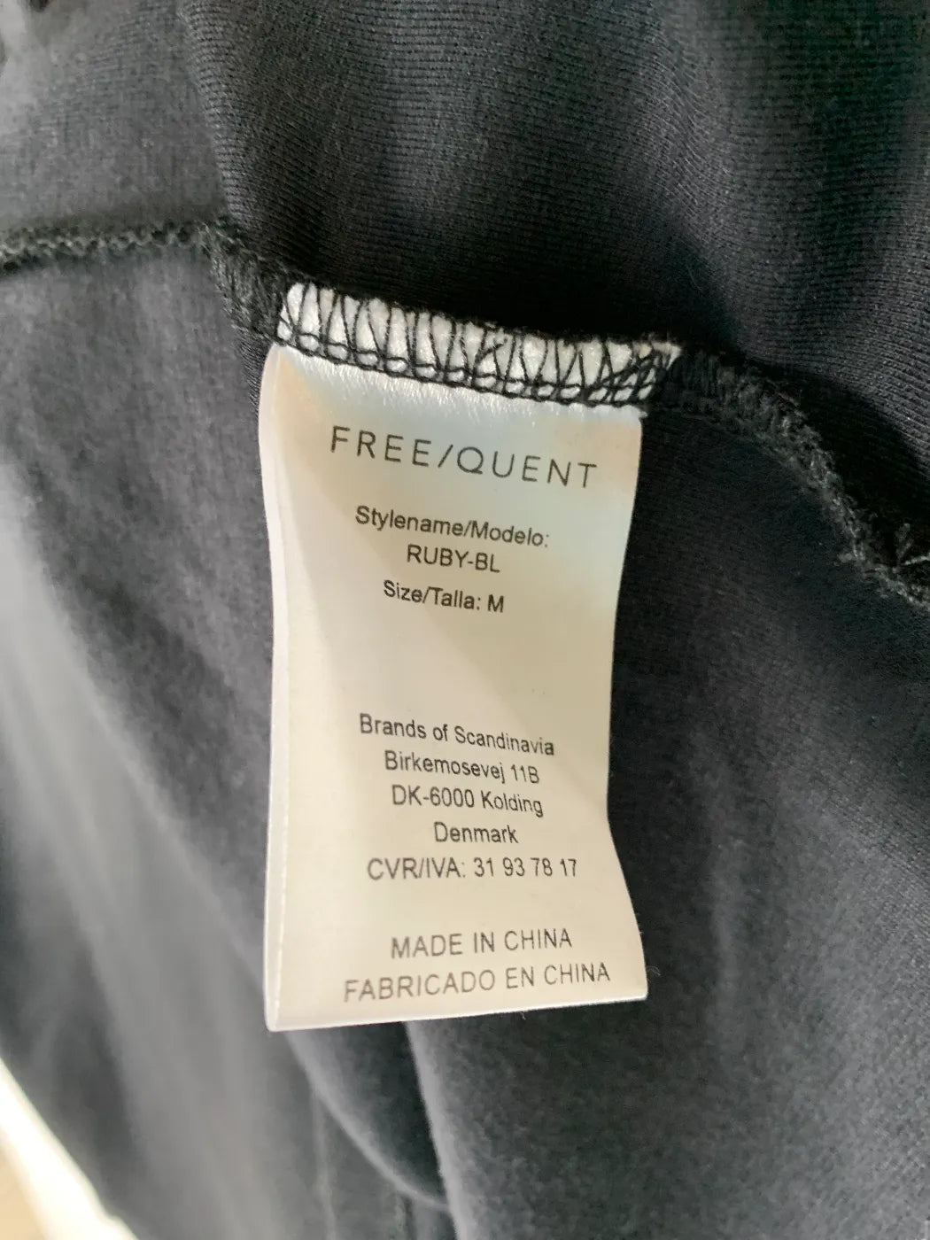Free/Quent svart långärmad polotröja