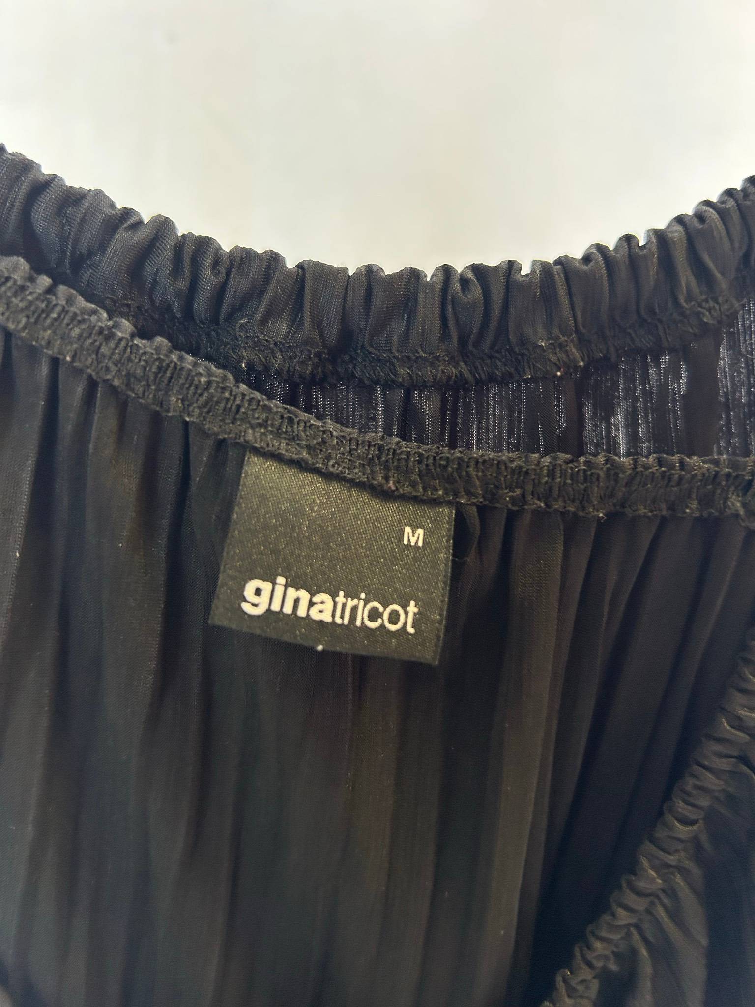 Gina Tricot svart plisserad linne-topp