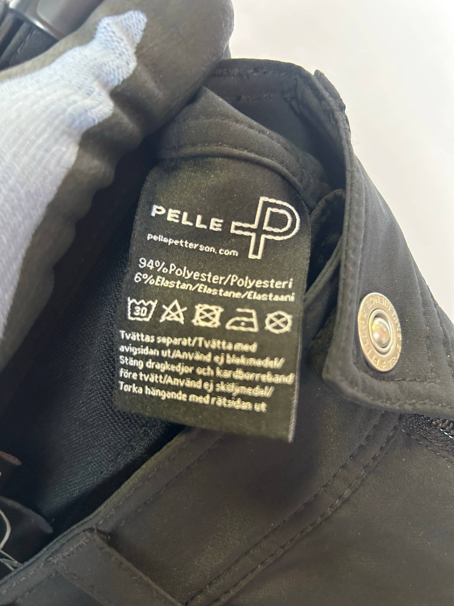 Pelle P svarta culottes med dragkedjefickor