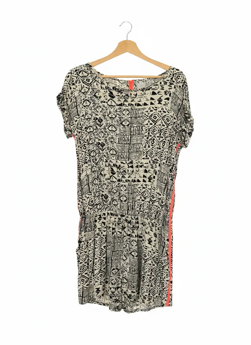 Culture mönstrad playsuit med neonfärgade detaljer