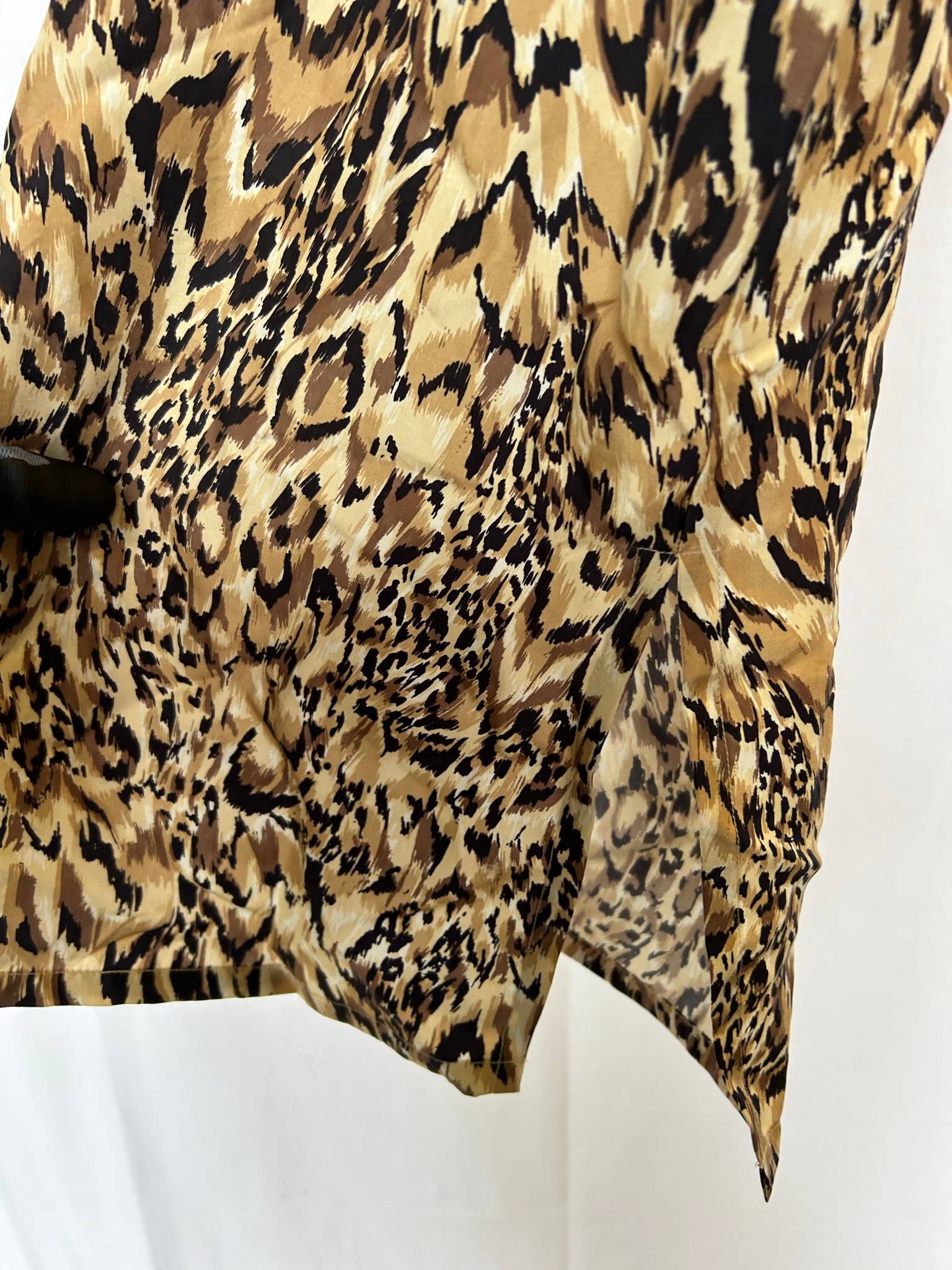 H&M vintage silkesskjorta med djurmönster