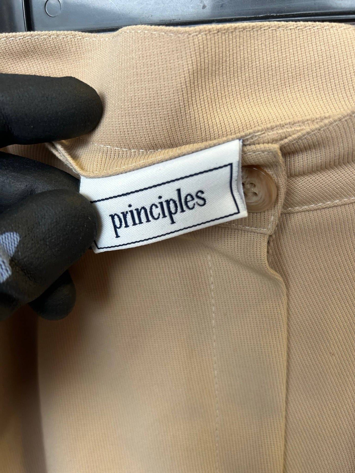 Principles byxor med hög midja i ljus beige