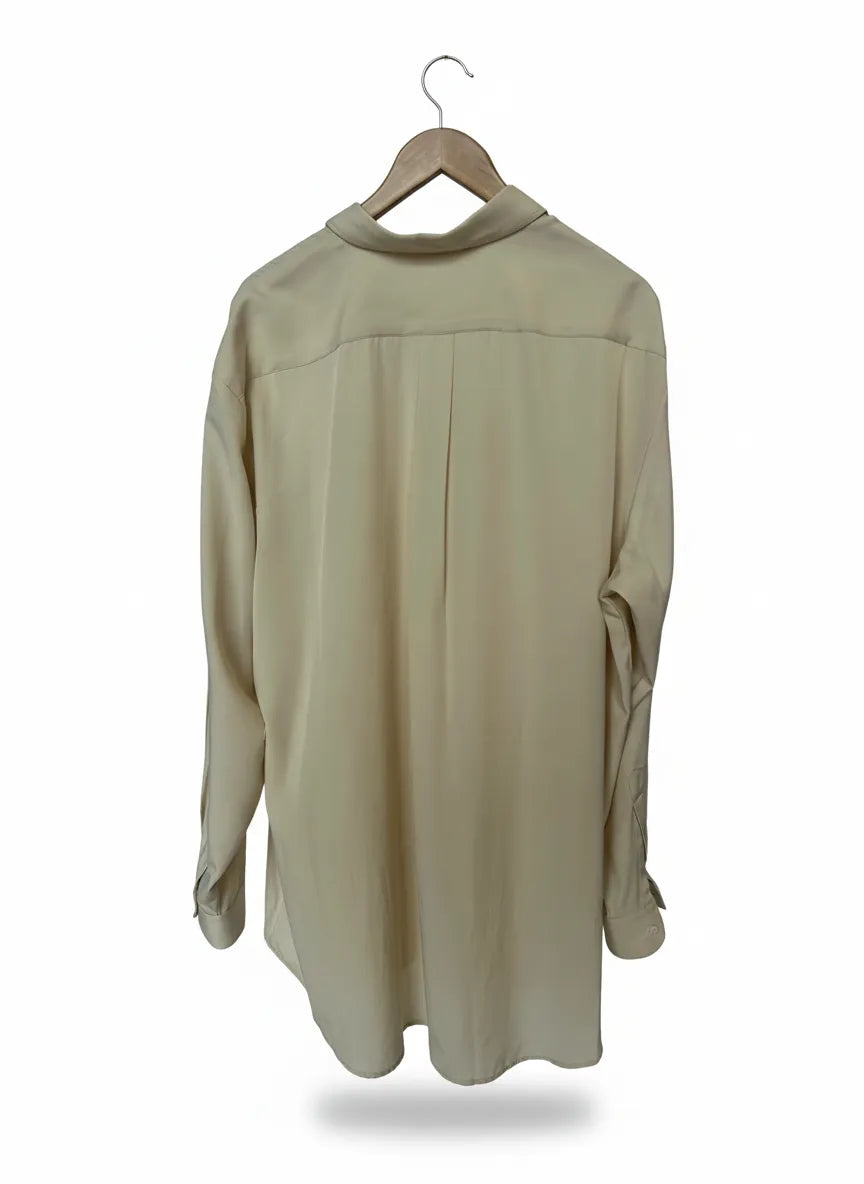 Beige långärmad herrskjorta