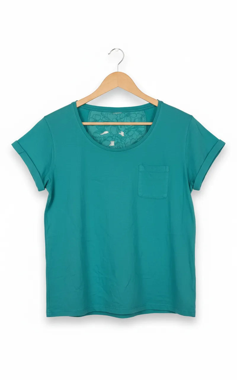 Teal t-shirt med blommig spetsdetalj bak