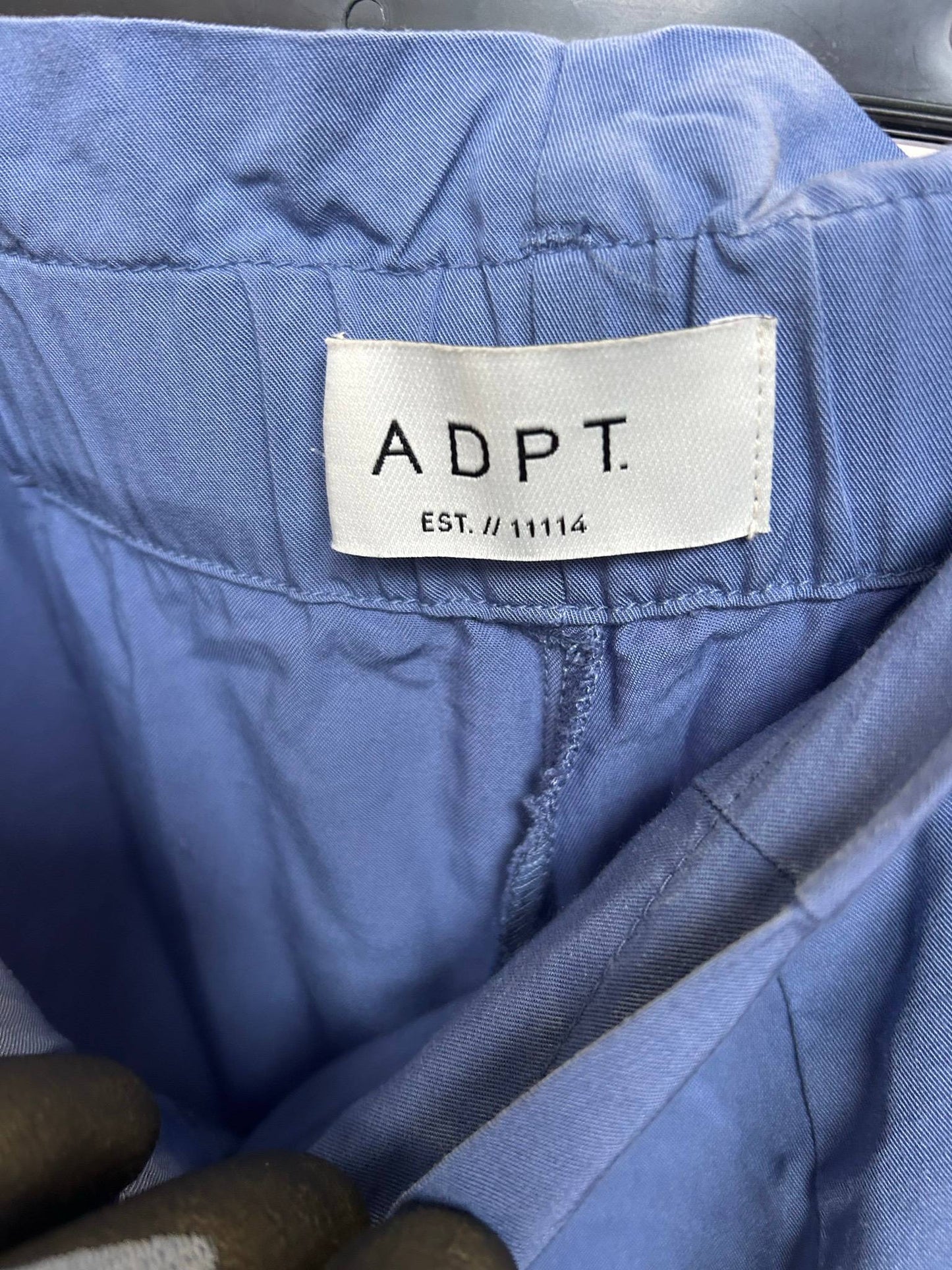 ADPT. blå shorts med papperspåse-midja