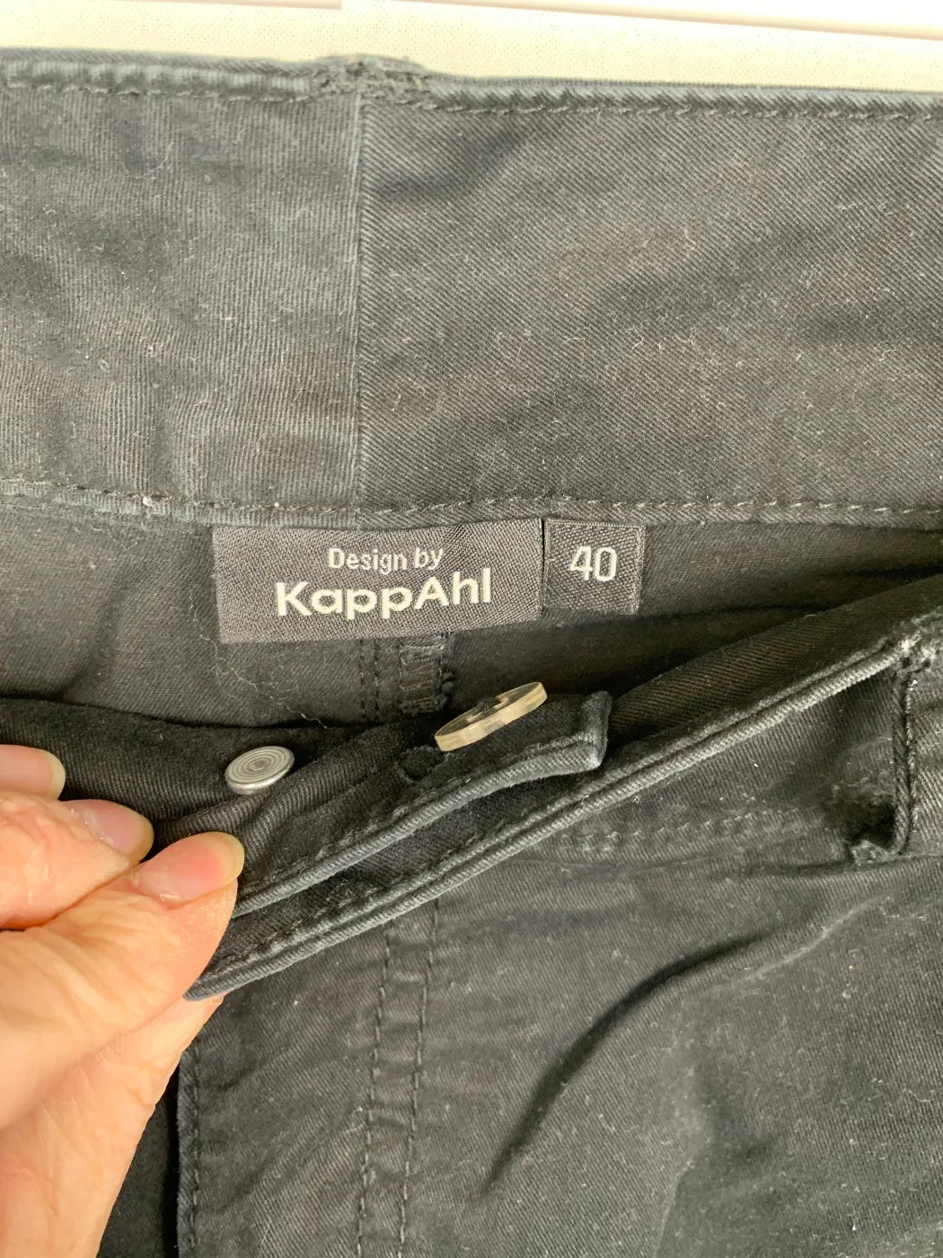 KappAhl svarta stretchbyxor